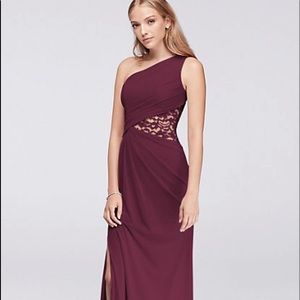 One-shoulder mesh dress with lace inset